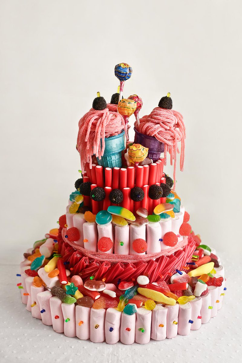 ──── Para su pequeña <a href="/HUMANTAXl/">ᅠ` 𝓝𝑎𝑔𝑖.</a> deja el siguiente regalo ──── .