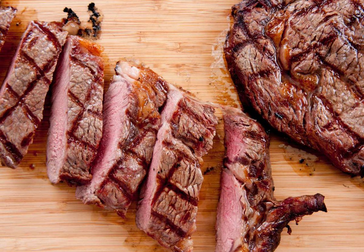 ──── Le deja a <a href="/MSCXRDE/">‍ 𝓑on ‍ ‍ ‍ 𝓑on.</a> carne .

La carne que a él le gusta ──── .