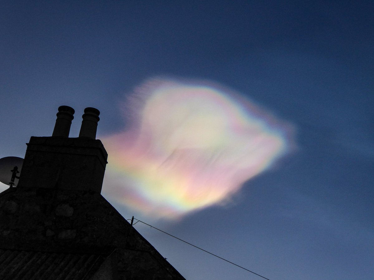 Nacreous Clouds floating around this morning and late afternoon. #Nacreousclouds #christmaseve2023