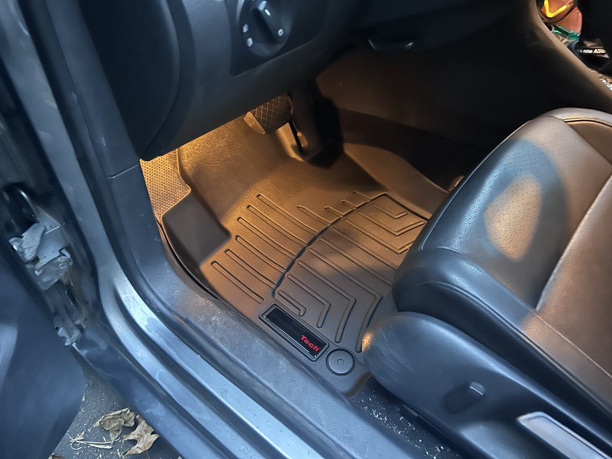 Shoutout to Kalyn <a href="/WeatherTech/">WeatherTech</a> for incredible customer service. I sent an email requesting a small part for my existing car mats and they ended up sending a whole new front set.