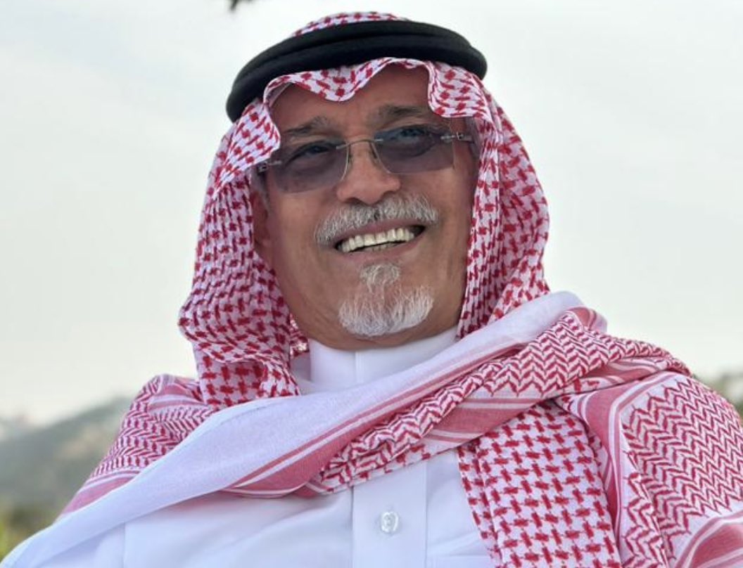 azizfalmalik's tweet photo. الاتحاد العربي للثقافة الرياضية يختار الوالد فهد المالك لجائزة الثقافة الرياضية العربية للوفاء 2023

لمسيرته في المجال الرياضي: 

لاعب سابق في كرة القدم بنادي الحزم
لاعب سابق في العاب القوى بنادي الشباب
عضو مجلس ادارة الاتحاد السعودي للرماية
امين صندوق الاتحاد السعودي لالعاب القوى
تولى العديد من المناصب الادارية في الرئاسة العامة لرعاية الشباب
عضو مجلس ادارة في نادي الشباب
اسس شركة لرعاية البطولات الرياضية @fahad_h_almalik