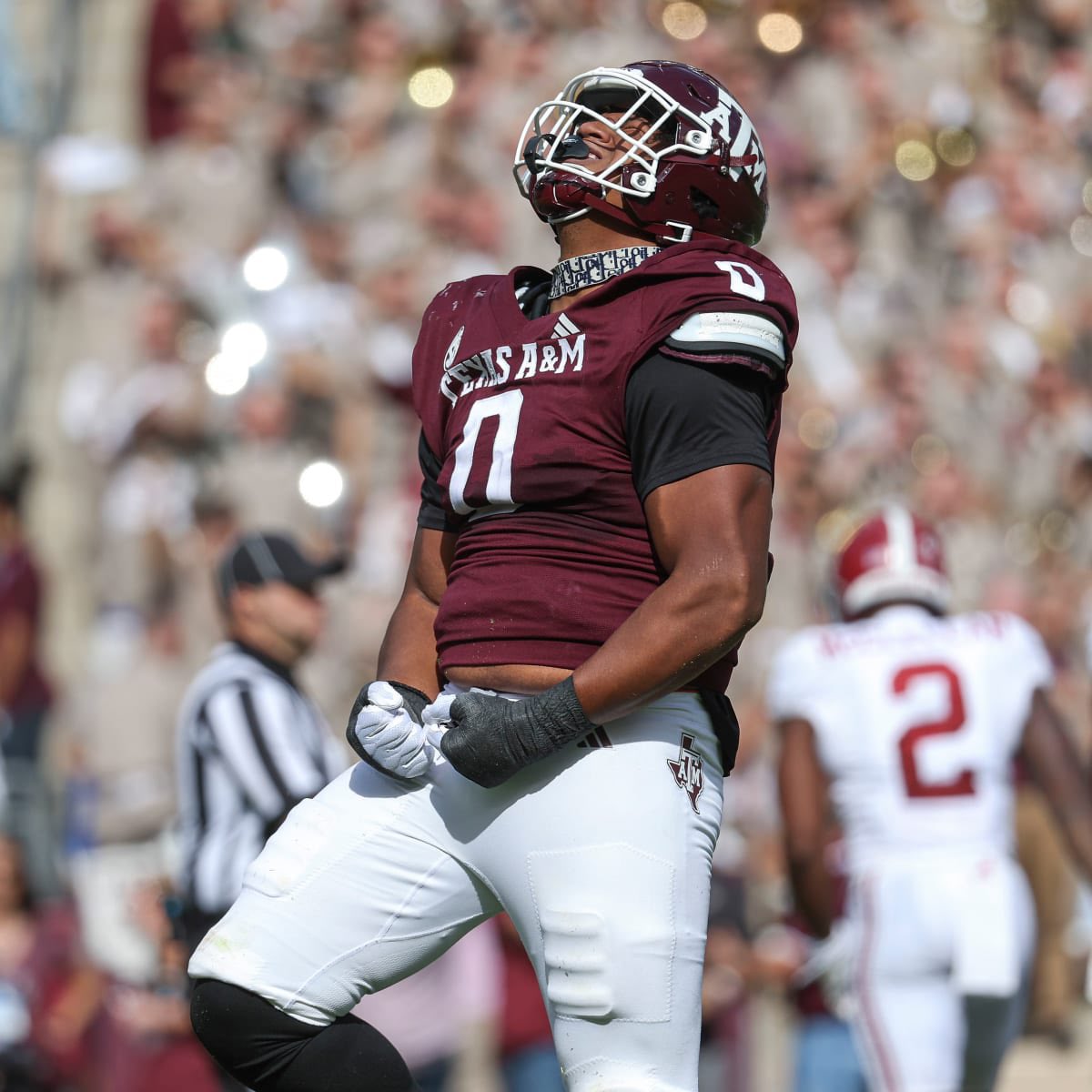 Former Texas A&M star defensive lineman Walter Nolen, the No. 1 ranked player in the transfer portal, is expected to transfer to Ole Miss, sources tell @247sports 247sports.com/Player/walter-…