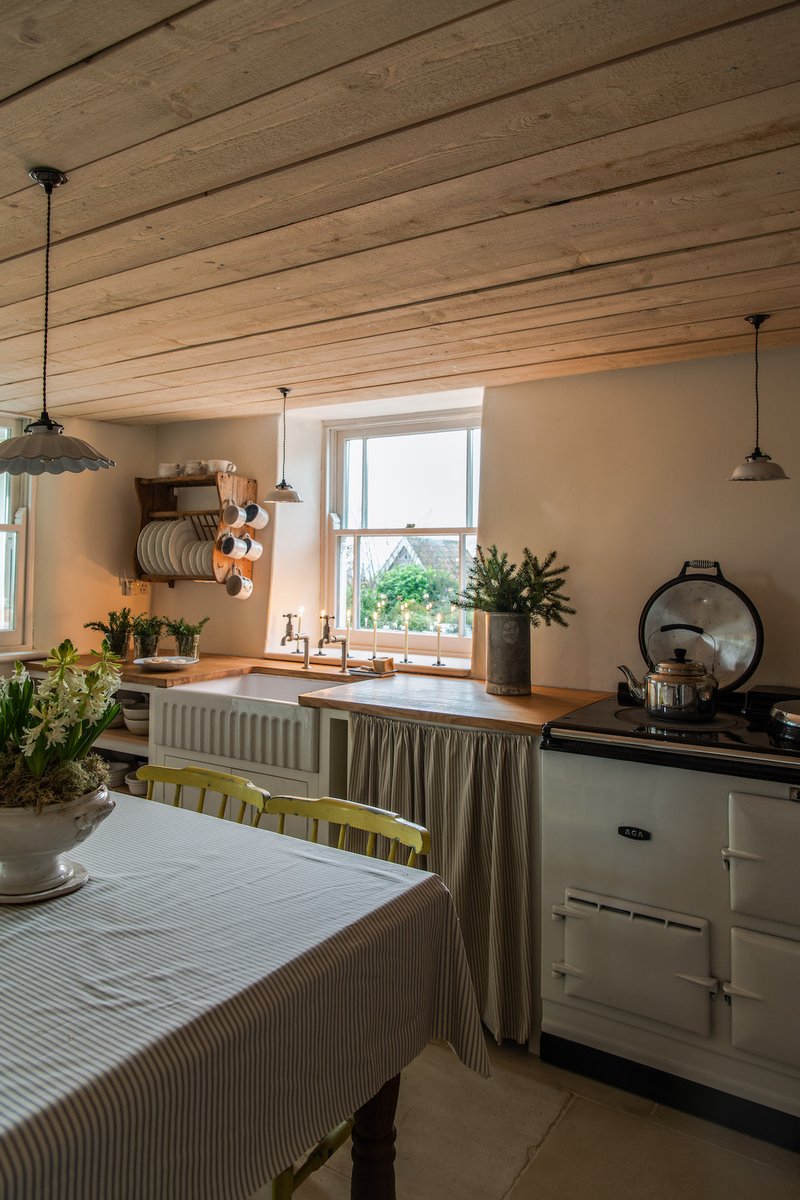 Perrin & Rowe tweet media