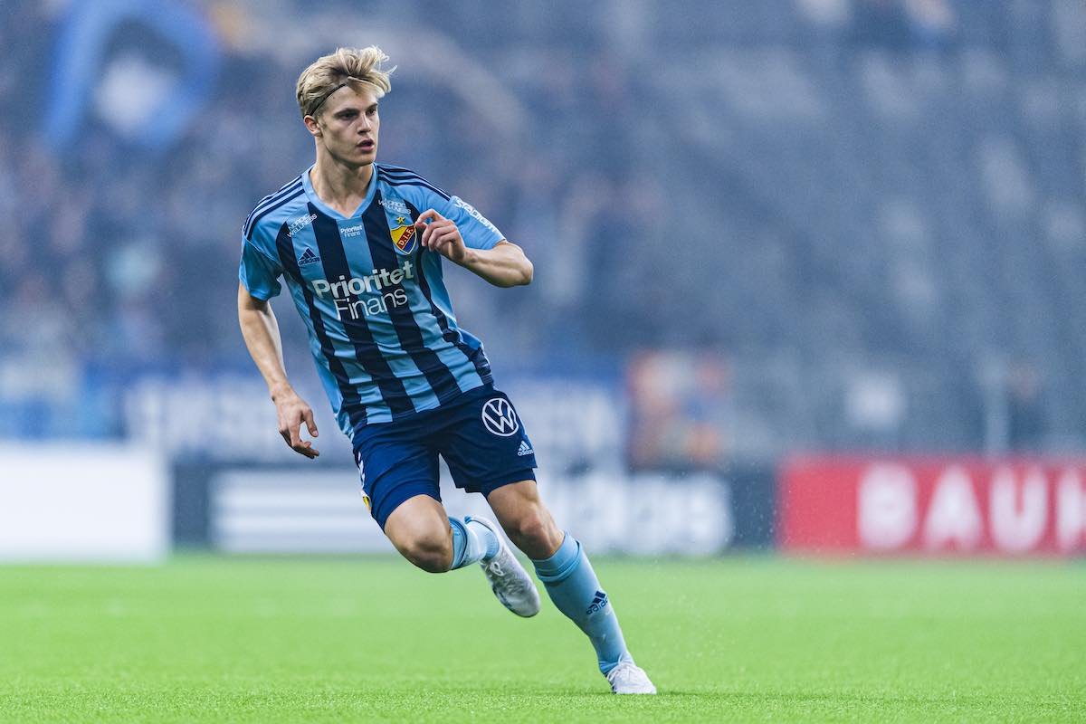 SwedeStats's tweet photo. Relevo is saying that Barcelona has put in a bid of €4 million plus bonuses for Lucas Bergvall. They're also saying that there is a sell on clause in the deal. https://t.co/wRfDMAJQFg