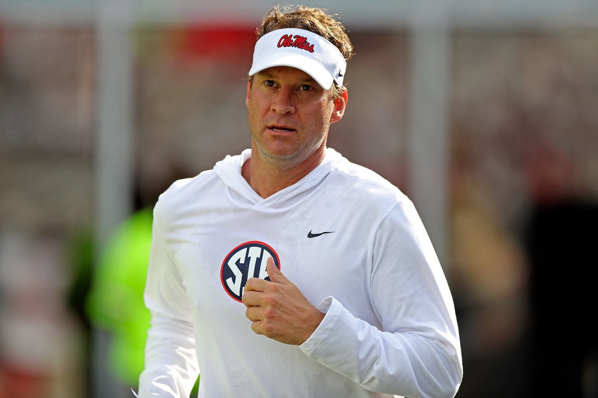 College Football Report tweet media