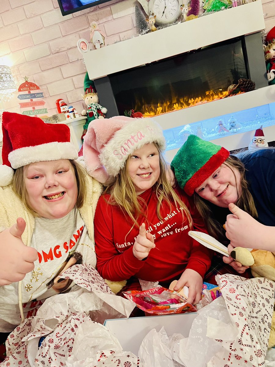 My 3 wonderfully special girls, Olivia, Sophie & Evie sending Xmas smiles to everyone. 🎅🏻🎄🥰 #RareGenetics #LearningDisability #FindTheSmiles☺️