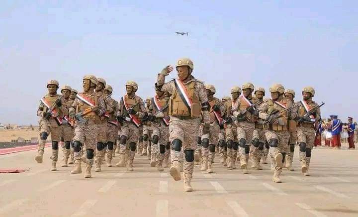 HryrtYdy1's tweet photo. الأمم المتحدة ما حلت مشكلة في بلد مثخن بالجراح منذ تأسيسها إلا زادته وبالًا وضاعفت من معاناته، والأمل بالله تعالى أولا وأخيرا ثم برجال البندقية  الشرفاء المرابطون على قمم الجبال وفي بطون الأودية لاستعادة الشرعية اليمنية وتحرير كامل التراب الوطني من براثن الانقلاب وأتباعه. 🇾🇪* https://t.co/mmtnpCG0Sz