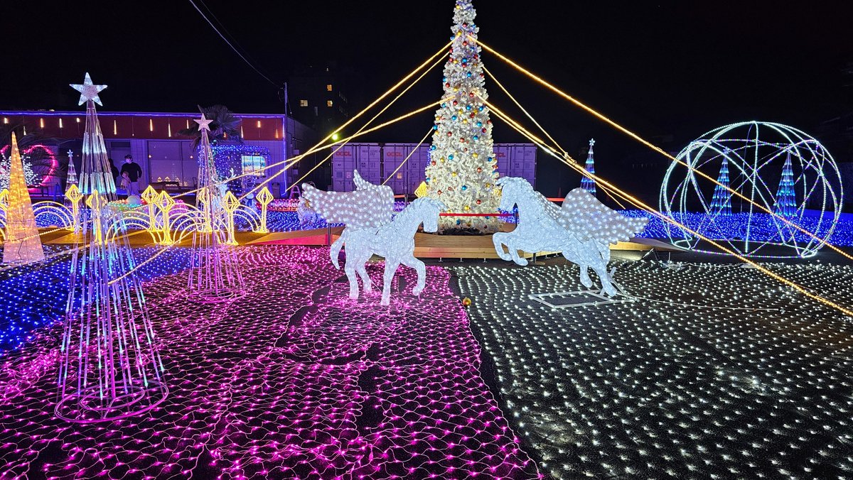 wugurushima's tweet photo. メリークリスマス https://t.co/JhKJICLtcr