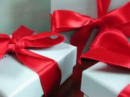nikaramli's tweet photo. Hi, do you fancy checking out 'MEMORIES' THE CHRISTMAS SPIRIT - NOTHING BUT LOVE! taken from my Design Desire #blog? If yes, click the link https://t.co/le9vcA5ukR Get the vibes and enjoy... #NikARamli #Christmas2023 #interiordesign #christmasstories #designer https://t.co/7U9cbIFohY