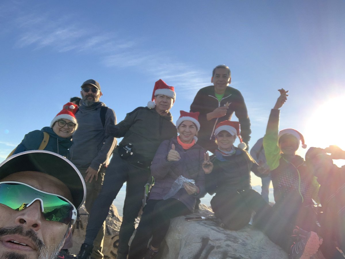 jjosearcer's tweet photo. Christmas trail with the team 🎄 https://t.co/pDQACUa2z1