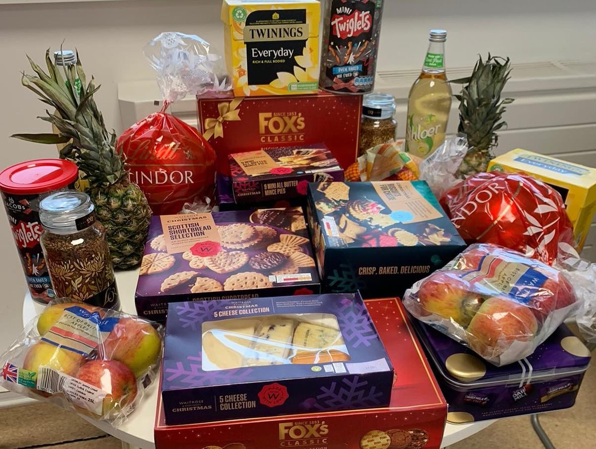 Christmas staff room set up for all our amazing colleagues working over this festive period! Thank you to our care group for providing some yummy goodies to get us through 🌲🌟❤️