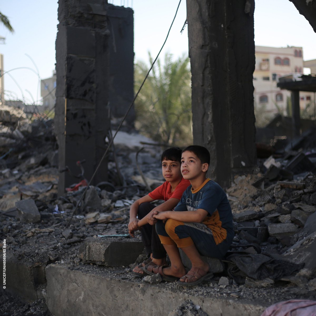 #Gaza is the most dangerous place in the world to be a child. Entire neighbourhoods, where children used to play and go to school have been destroyed. Education was disrupted, water and sanitation threatened, and health services compromised. (1/2)
