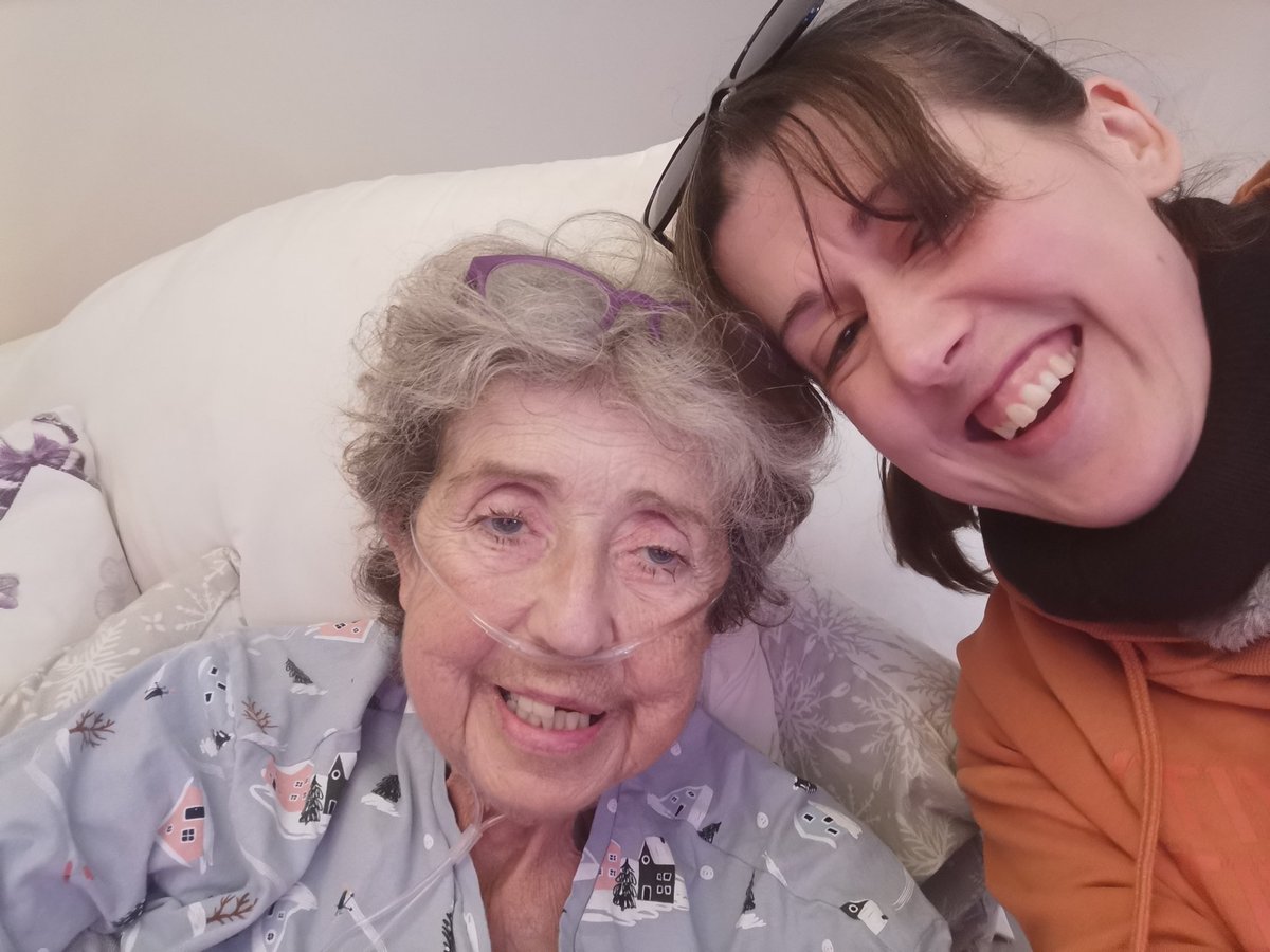 Vikki Llobera {Blue Tick™} tweet media