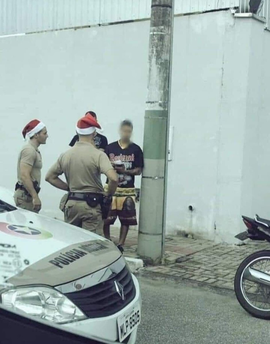 o espírito natalino ja ta batendo nas pessoas