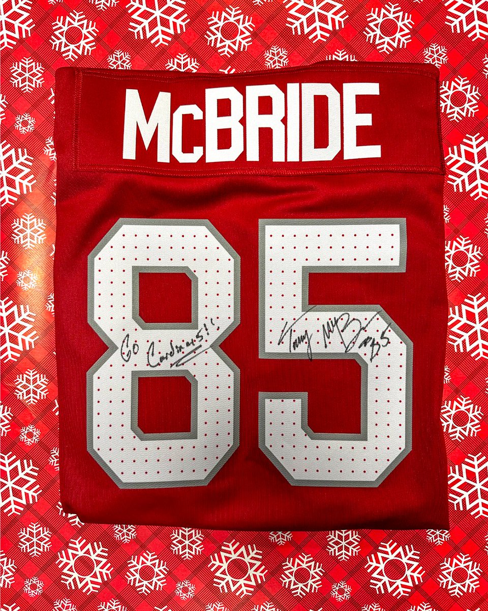 O' Christmas Trey 🎄

Repost and reply with #ProBowlVote + <a href="/mcbtrey/">Trey McBride</a> for your chance to win 🎁