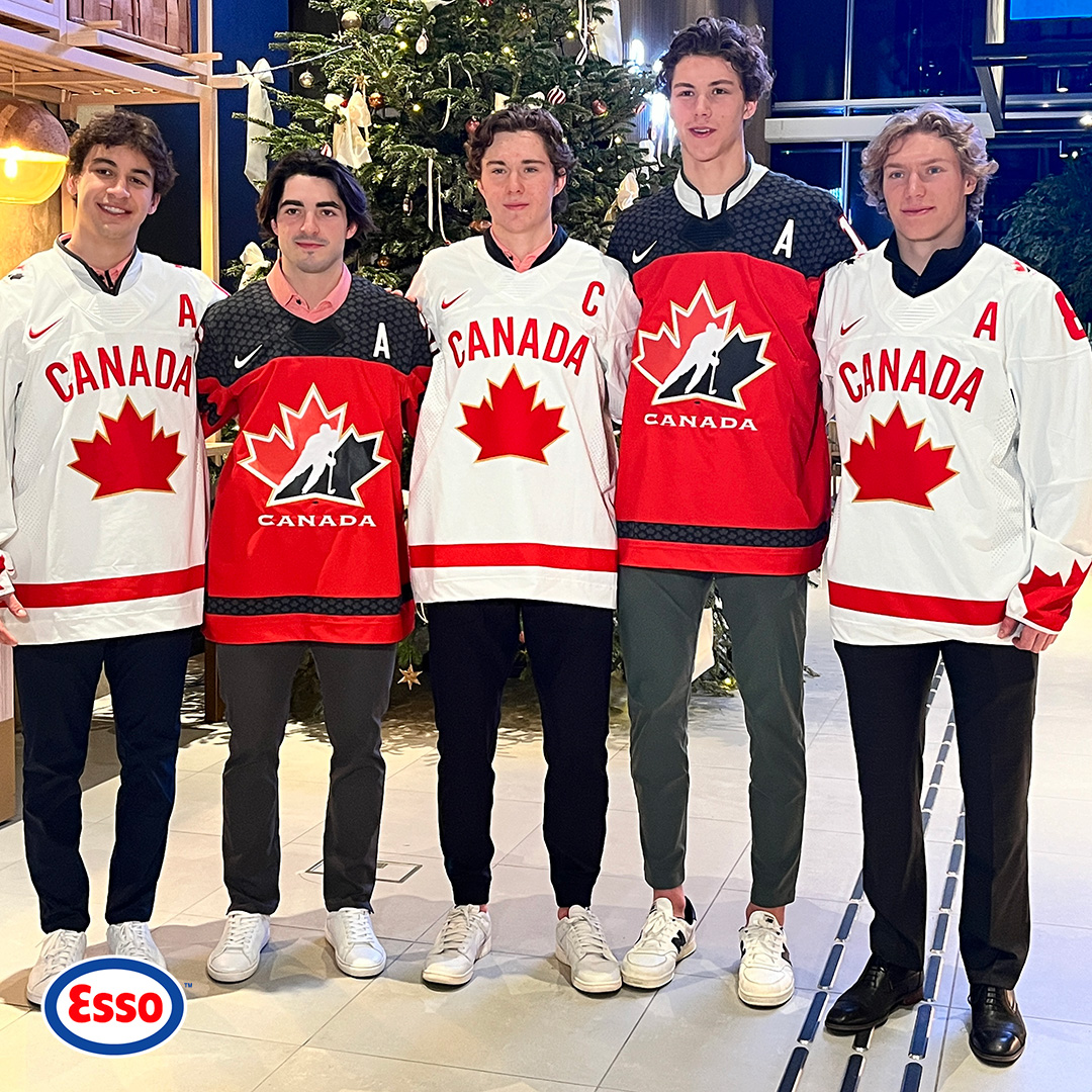 Hockey Canada (@hockeycanada) on Twitter photo Meet the captains! / Voici nos capitaines! 🇨🇦
C: Fraser Minten (<a href="/BladesHockey/">Saskatoon Blades</a>)
A: Owen Beck (<a href="/PetesOHLhockey/">Peterborough Petes</a>)
A: Maveric Lamoureux (<a href="/VoltigeursDRU/">Voltigeurs de Drummondville</a>)
A: Matthew Poitras (<a href="/NHLBruins/">Boston Bruins</a>)
A: Matthew Savoie (<a href="/WHLwild_/">Wenatchee Wild</a>)
#WorldJuniors | #MondialJunior | <a href="/ImperialOil/">Imperial Oil</a> Meet the captains! / Voici nos capitaines! 🇨🇦
C: Fraser Minten (<a href="/BladesHockey/">Saskatoon Blades</a>)
A: Owen Beck (<a href="/PetesOHLhockey/">Peterborough Petes</a>)
A: Maveric Lamoureux (<a href="/VoltigeursDRU/">Voltigeurs de Drummondville</a>)
A: Matthew Poitras (<a href="/NHLBruins/">Boston Bruins</a>)
A: Matthew Savoie (<a href="/WHLwild_/">Wenatchee Wild</a>)
#WorldJuniors | #MondialJunior | <a href="/ImperialOil/">Imperial Oil</a>