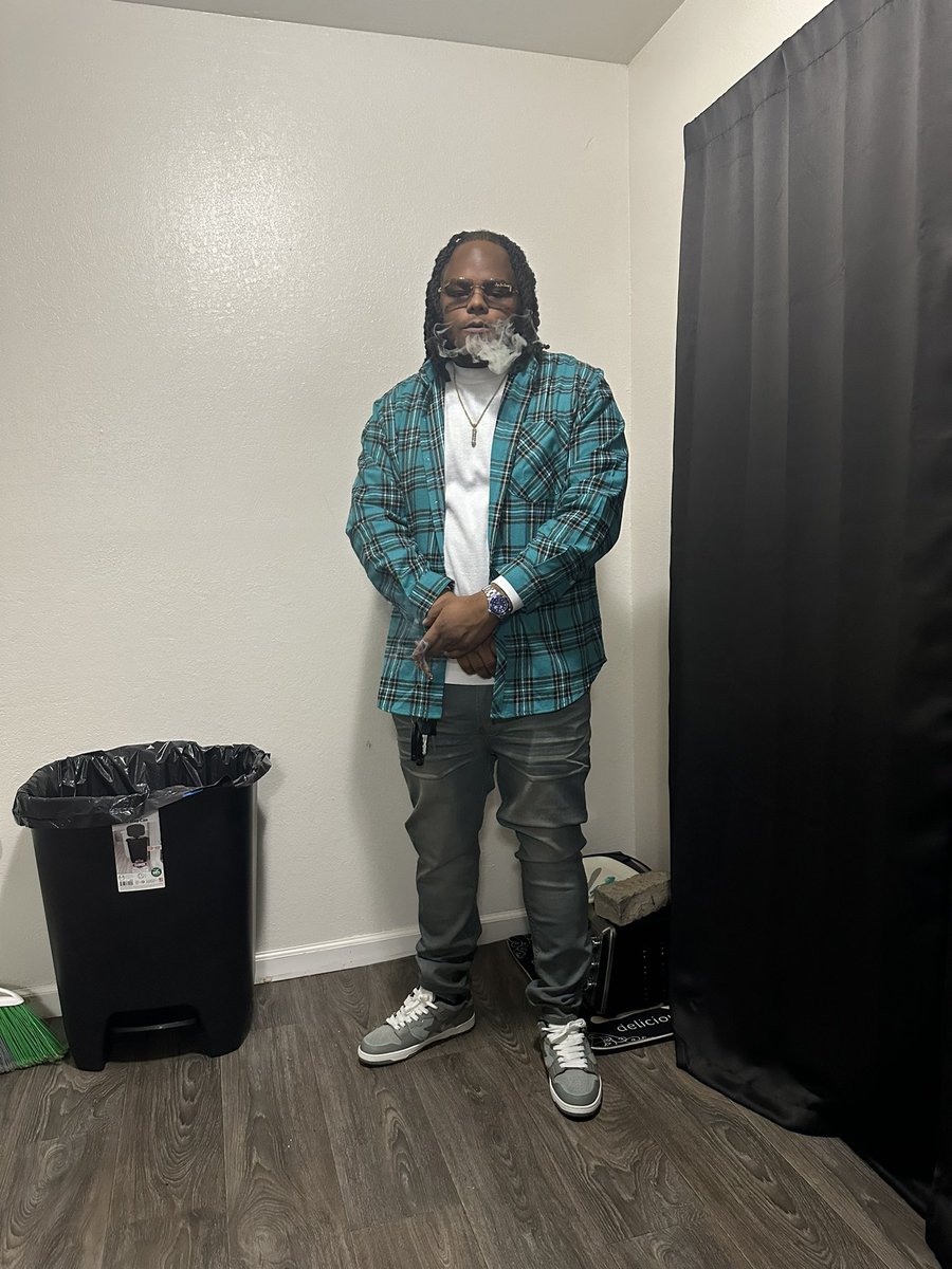 BigMikeeee___'s tweet photo. Forever Chasing Dat Bag 💰Even If I Break My Ankles . They said “Mike boy, you deserve it”Found A Route & It’s Been Workin 💈#LongLiveCelly🕊️#LongLiveRackz🕊️ #LongLiveCmoney🕊️ https://t.co/Fgfcd5p0BK