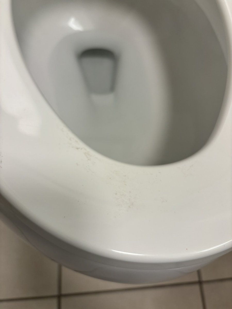 TheOnlyMoEss's tweet photo. SAFETY ISSUE @priceline 😡🤬My husband and I just checked in at a hotel via @priceline - We noticed the elevator was shaking badly - we looked down and immediately got uneasy 8 mth EXPIRED Elevator Inspection 🧐 Priceline refused to transfer us to a hotel SAFE elevator https://t.co/whx2IQx3xY