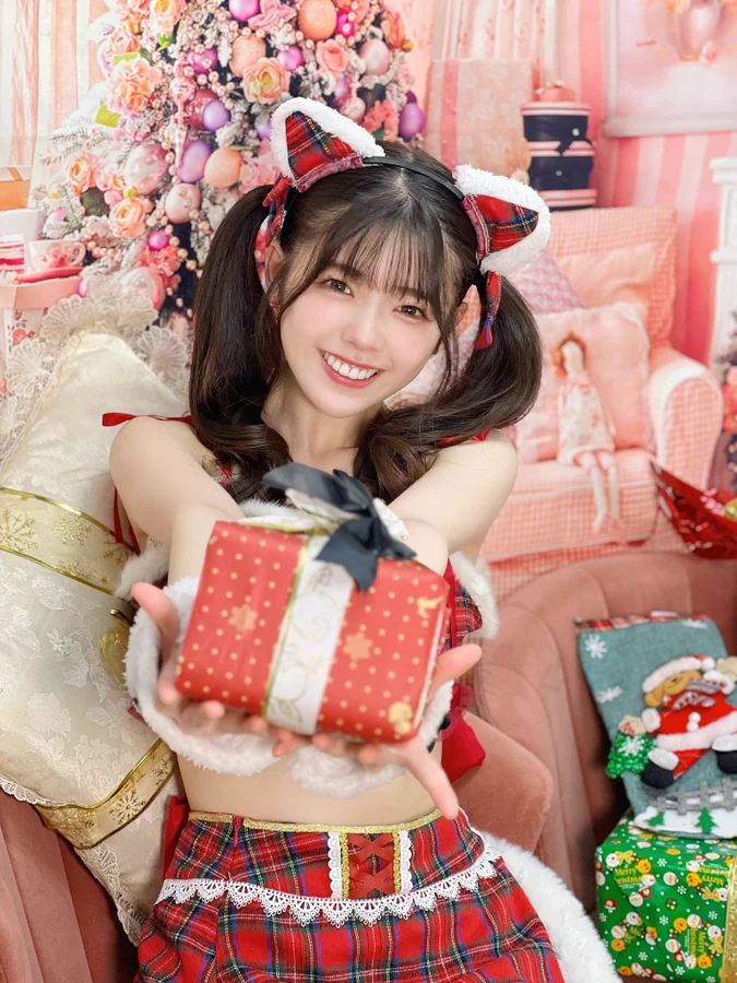 Asian girl Christmas costume