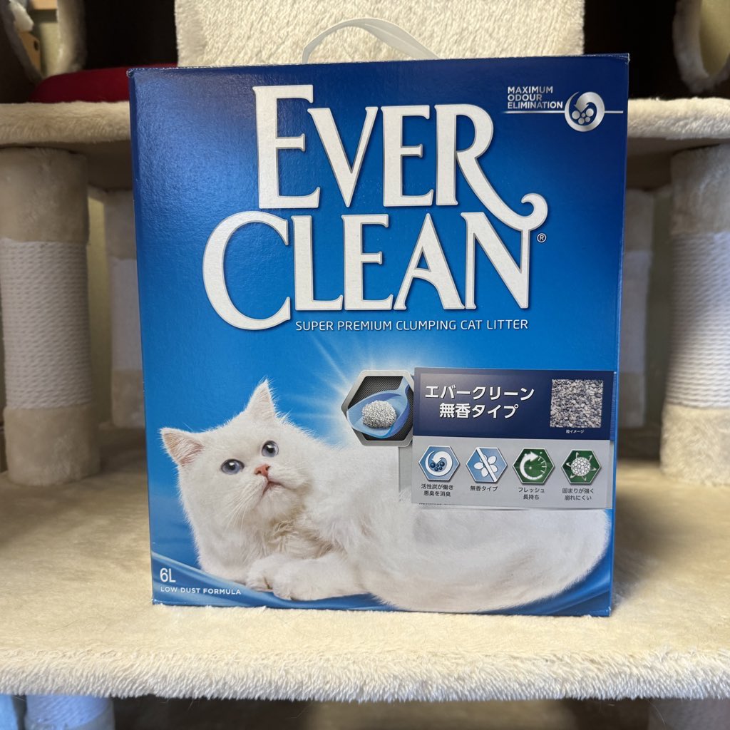 ReonCatCat's tweet photo. お試ししました、エバークリーン😸
結論、思っていた以上に良い👏
砂が細かいので少し飛び散るかなーって思ったけどそんなことなかったです👏
猫たちもすぐに使ってくれました。

ひとつ欠点はゆずちゃんがこの砂気に入りすぎて砂遊びしまくることです…

#PR #エバークリーン猫砂モニター https://t.co/YsRK1yPG2t