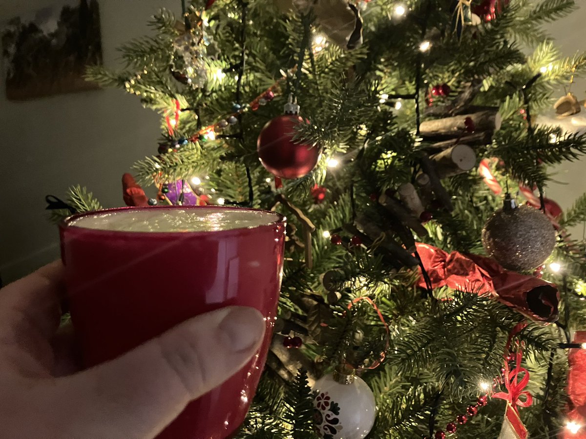 revjenmiddleton's tweet photo. Merry Christmas #ClergyMaltClub well done team, nearly there! https://t.co/BdiqAhVAGI