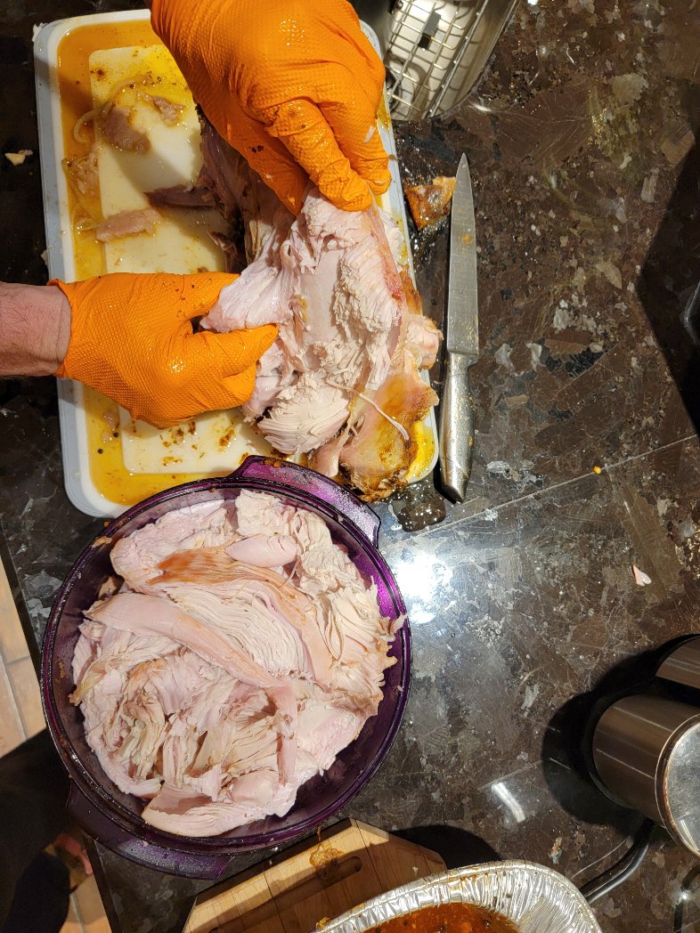 Shawridgefarm's tweet photo. Well I didn't Griswold the Christmas Turkey. #Moistness https://t.co/5upabr4DCY