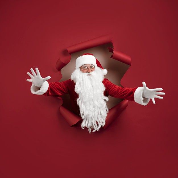 Thundermentpix's tweet photo. @Yhunisbae Merry Christmas darling,  care for a hug 🤗 https://t.co/jcAM6rKyUM