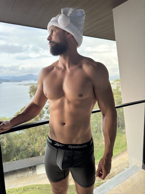 Have you been good or naughty this year? Either way, I&rsquo;m ready to give you a gift you&rsquo;ll never forget<a href="/tag/beautyinnature"class="tags"><span>#beautyinnature</span></a><a href="/tag/naturelover"class="tags"><span>#naturelover</span></a>