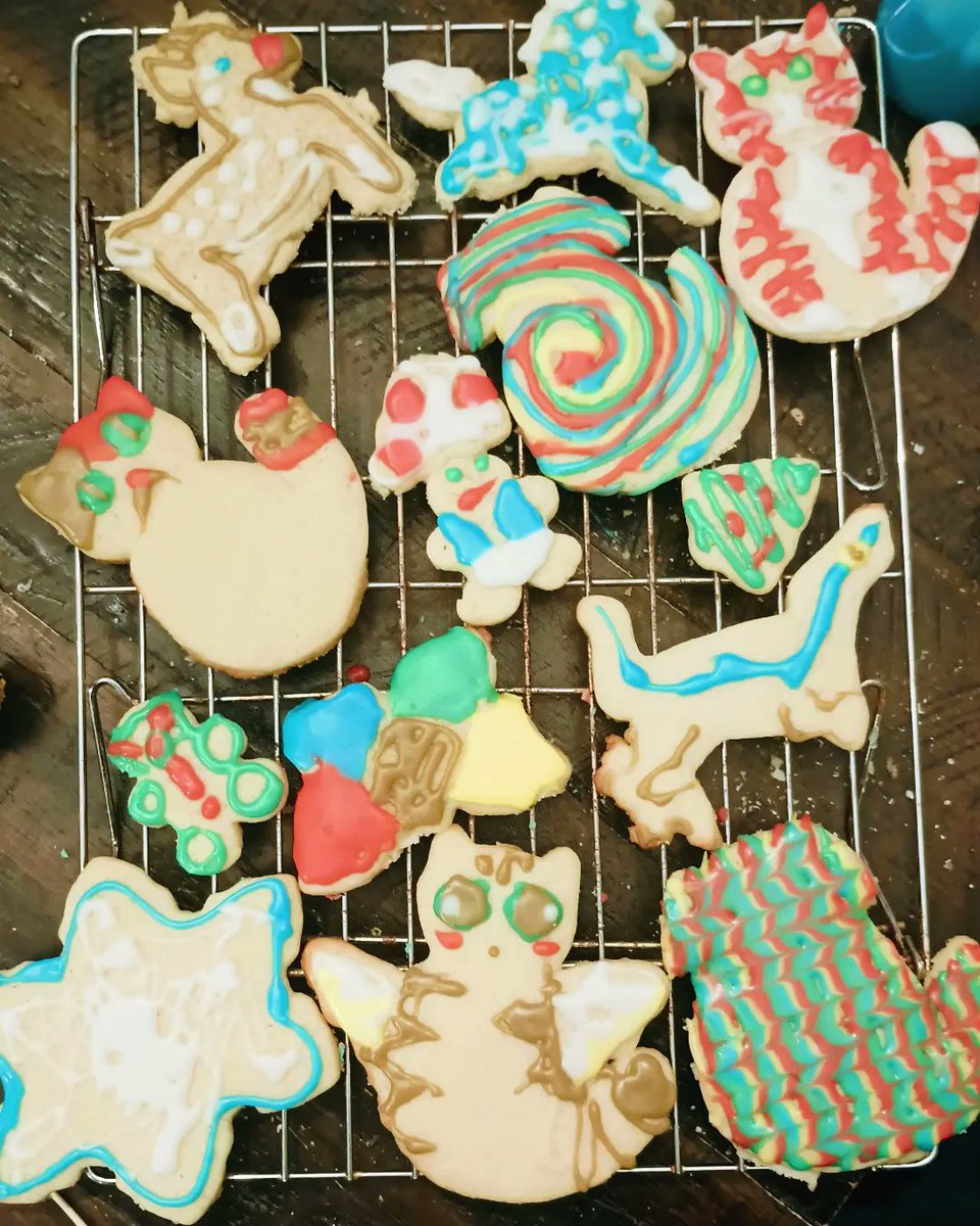 Merry Christmas Eve! #christmas #christmascookies #christmaseve #cookies #cookiedecorating