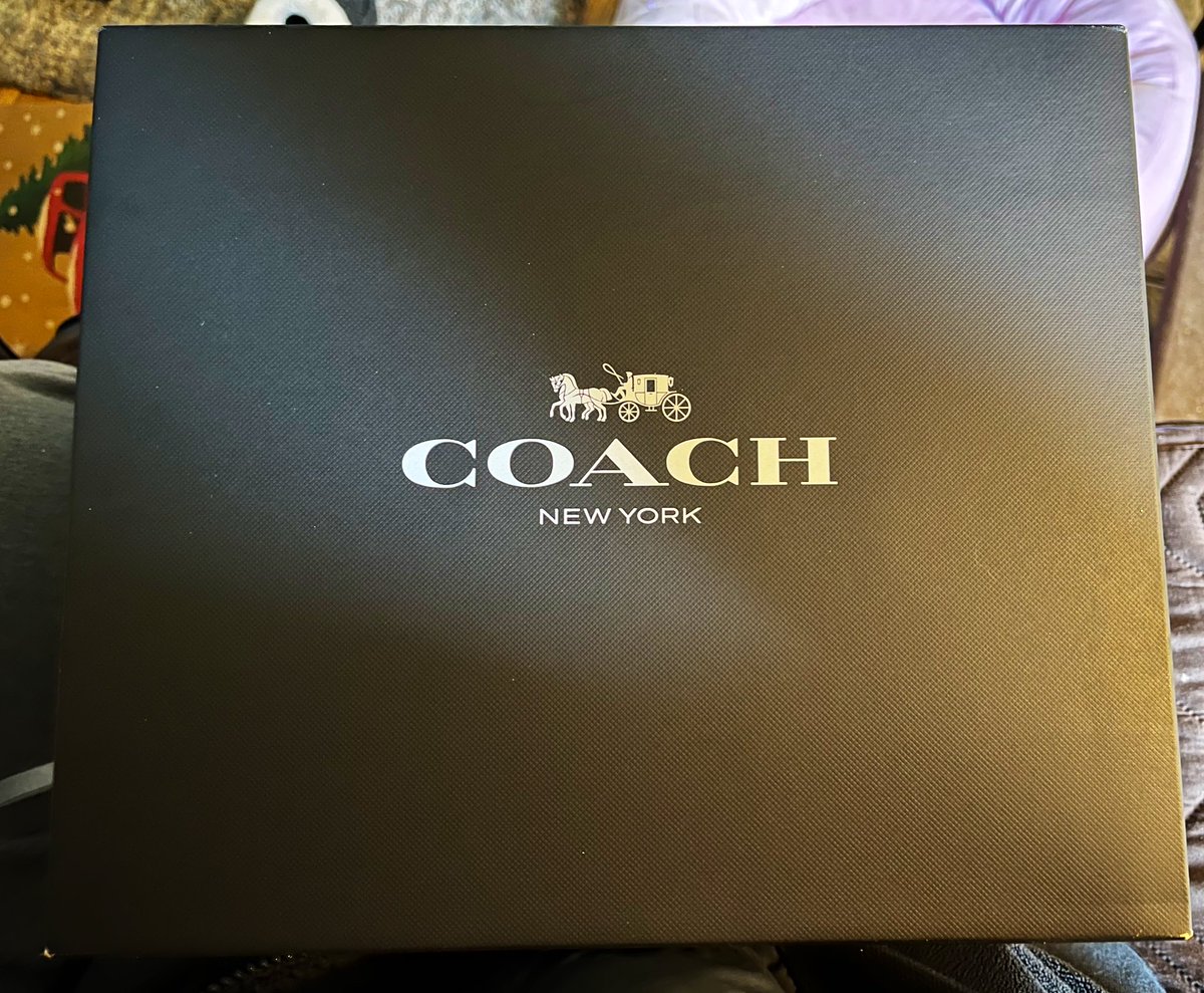 2ChinzChels's tweet photo. I'm must be coachin cus I'm not playin wit em https://t.co/NZfEHU9dHV