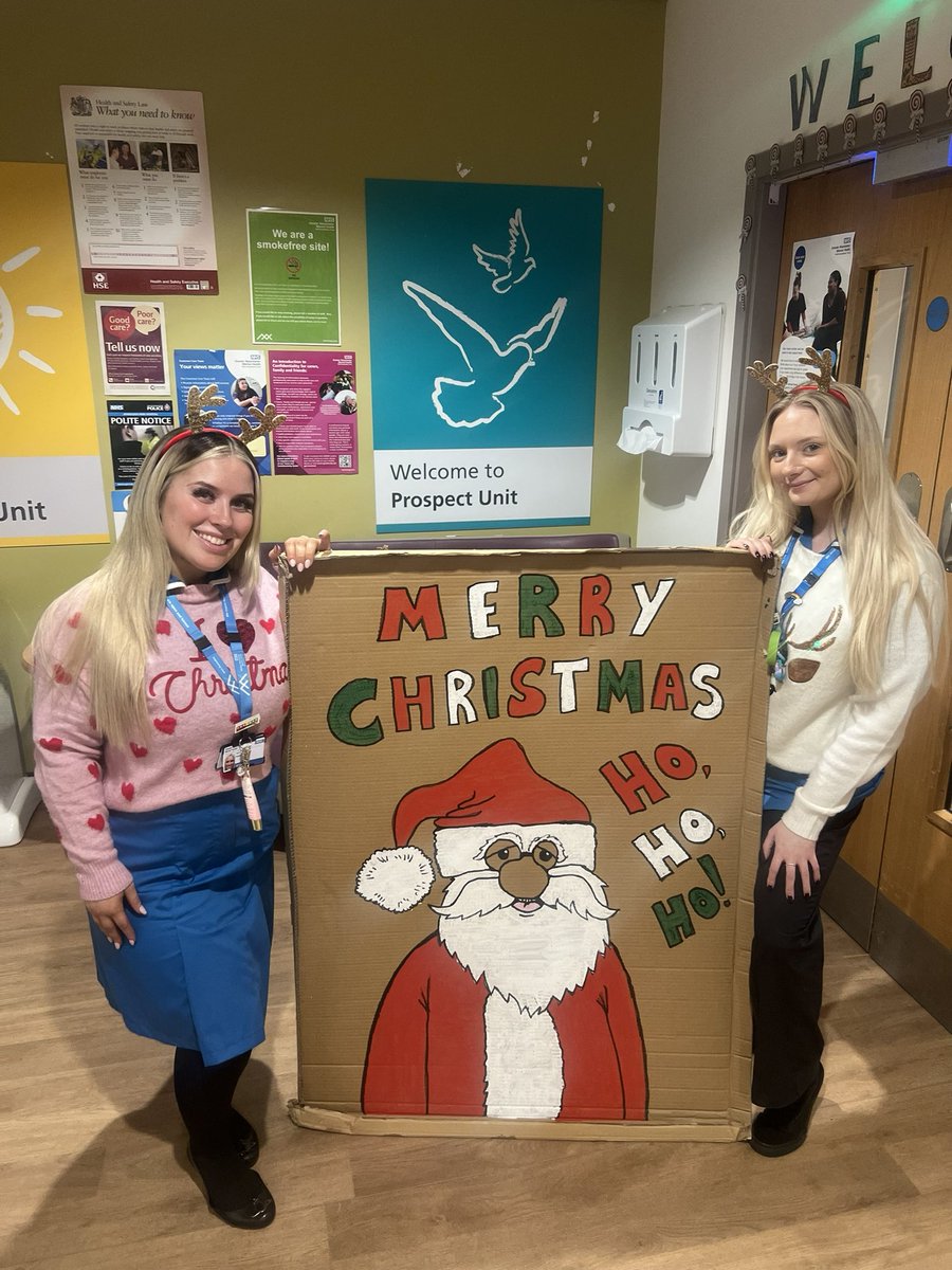 _kerrilowe's tweet photo. Happy Christmas Eve from #teamprospect! 🎄🎅🏼 @NicolaR95452877 @GMMH_NHS https://t.co/529AfpHeLv
