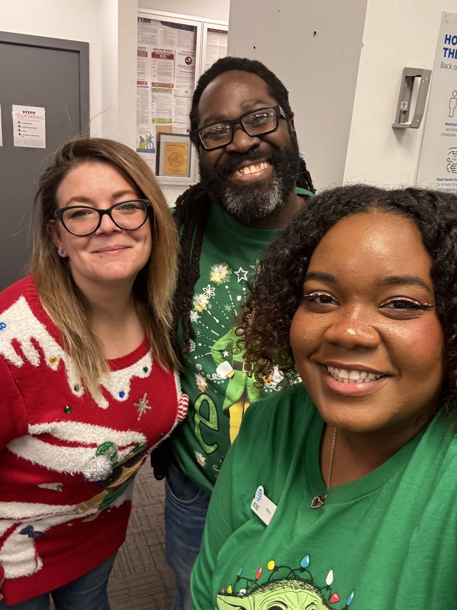 Chamera Robinson (@chamera_att) on Twitter photo Wishing everyone a joyous and festive holiday season! Grateful for the hard work and camaraderie that makes every day merry and bright. Here’s to a wonderful holiday season and a successful year ahead! ✨🩵
<a href="/Mr_Feliciano20/">Erik Feliciano</a> <a href="/LavernA718/">LaVern Adams</a> @JaredDERSC
#LifeAtAtt #MASMakeItMatter Wishing everyone a joyous and festive holiday season! Grateful for the hard work and camaraderie that makes every day merry and bright. Here’s to a wonderful holiday season and a successful year ahead! ✨🩵
<a href="/Mr_Feliciano20/">Erik Feliciano</a> <a href="/LavernA718/">LaVern Adams</a> @JaredDERSC
#LifeAtAtt #MASMakeItMatter