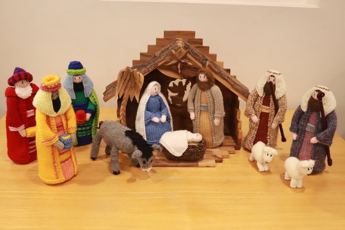 Our Lady of Sion College would like to wish everyone in our community a very Happy Christmas. Along with your friends and families, may you enjoy the peace and hope that the birth of Jesus brings. 

With every blessing for a safe and restful summer holiday and a Happy New Year.