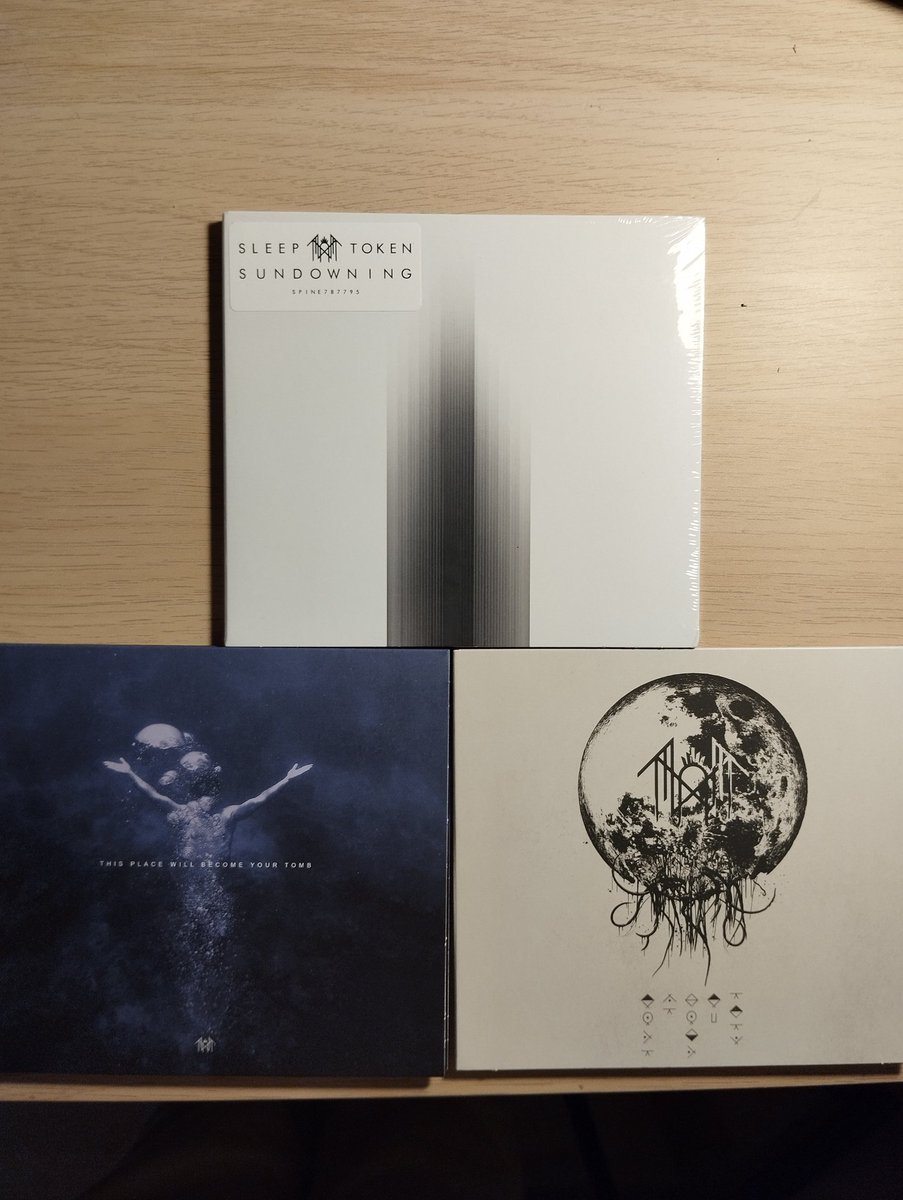asioharpia's tweet photo. happy holidays everyone ❤️
i finally have all three sleep token cds🥳 https://t.co/IaO0lsodqt