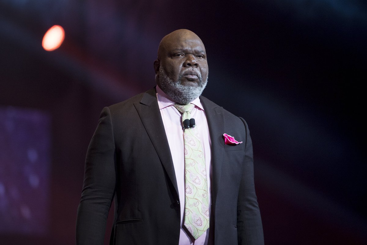 Bishop T.D. Jakes Denies “Playing With Freaks” Following Recent Diddy Accusations [Video] dlvr.it/T0Yp5P