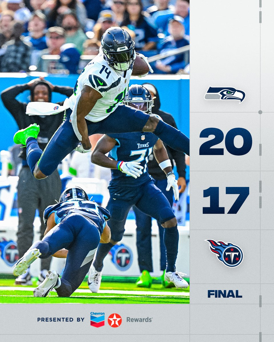 Seahawks's tweet photo. Nothing to stress about during the holidays. 😏

#GoHawks x @Chevron https://t.co/MhnYI15pDw