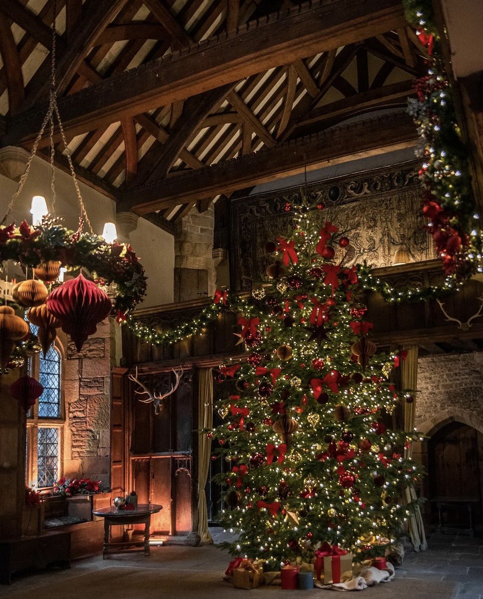 EvaLovesDesign's tweet photo. Haddon Hall https://t.co/b3ab6xw97G