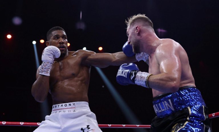 radionigeriahq's tweet image. Anthony #Joshua beats Otto #Wallin in  Saudi Arabia radionigeria.gov.ng/2023/12/24/ant…