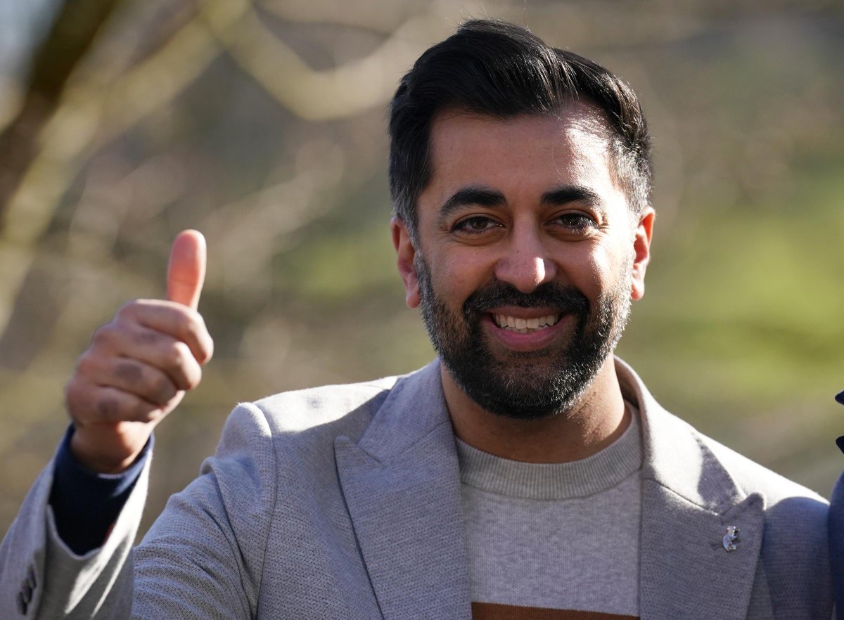 ultradinosaurus's tweet image. Wee #HumzaUseless only cares about one issue - and it isn't even to do with Scotland. 

Glasgow's streets are in the worst state I've ever seen, prices are unaffordable for many + there are so many homeless ppl everywhere.

But Humza won't sort ANY of that. 

#GetHumzaOut #SNPOut