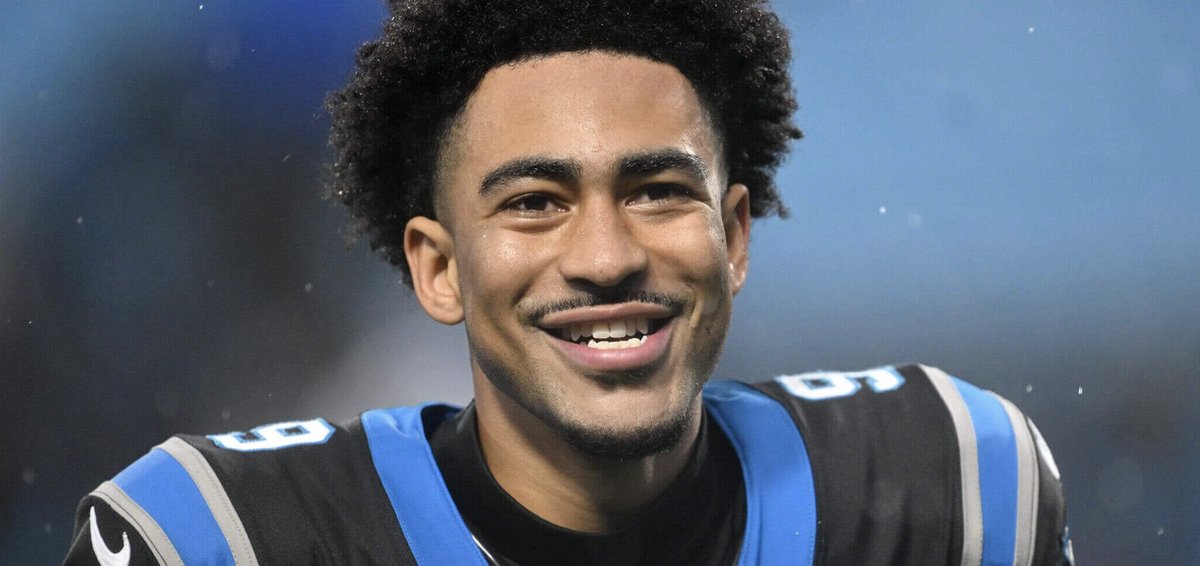 Bryce Young just played the best game of his ENTIRE career despite a loss to the Packers.

Young now has the same amount of 300-yard passing games (1) that Kenny Pickett has in his entire career.

• 23/36 (64%)
• 312 passing yards
• 17 rushing yards
• 2 passing TD’s
• 0