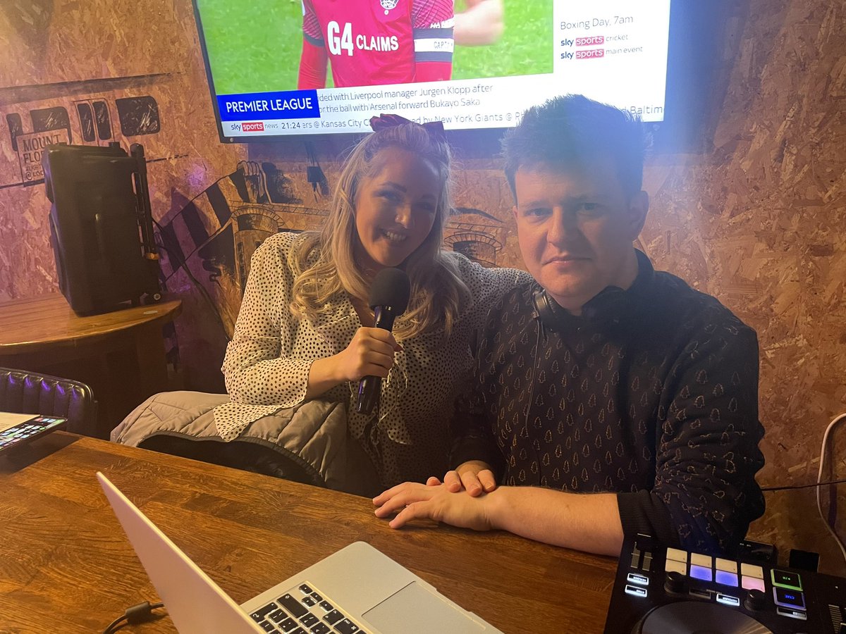 BarryWeldon (@barryjweldon) on Twitter photo Time for a few pints 🍻<a href="/ClockworkGlas/">Clockwork Glasgow</a> listening to <a href="/radiogrant/">Grant Thomson</a> & <a href="/WrightOnAir/">Ali Wright 🎤</a> from Clyde 1 🎶 pop down if you are about 🎄open until 1am Time for a few pints 🍻<a href="/ClockworkGlas/">Clockwork Glasgow</a> listening to <a href="/radiogrant/">Grant Thomson</a> & <a href="/WrightOnAir/">Ali Wright 🎤</a> from Clyde 1 🎶 pop down if you are about 🎄open until 1am