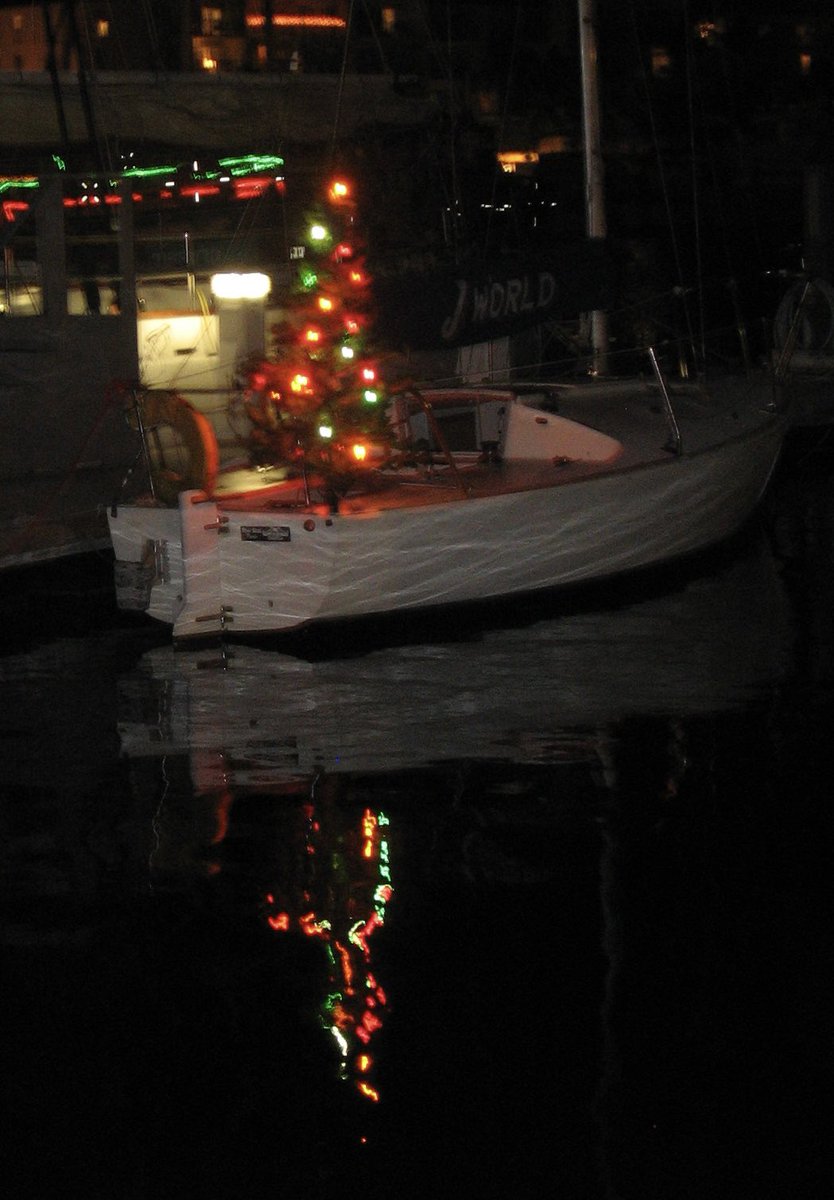 Holiday Lights #keywest @HistoricSeaport  #bellavita #MerryChristmas