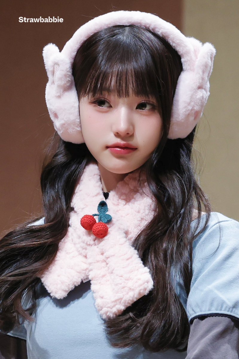 wonyoungpics's tweet photo. 231216 © Strawbabbie https://t.co/rn148c8nPw
