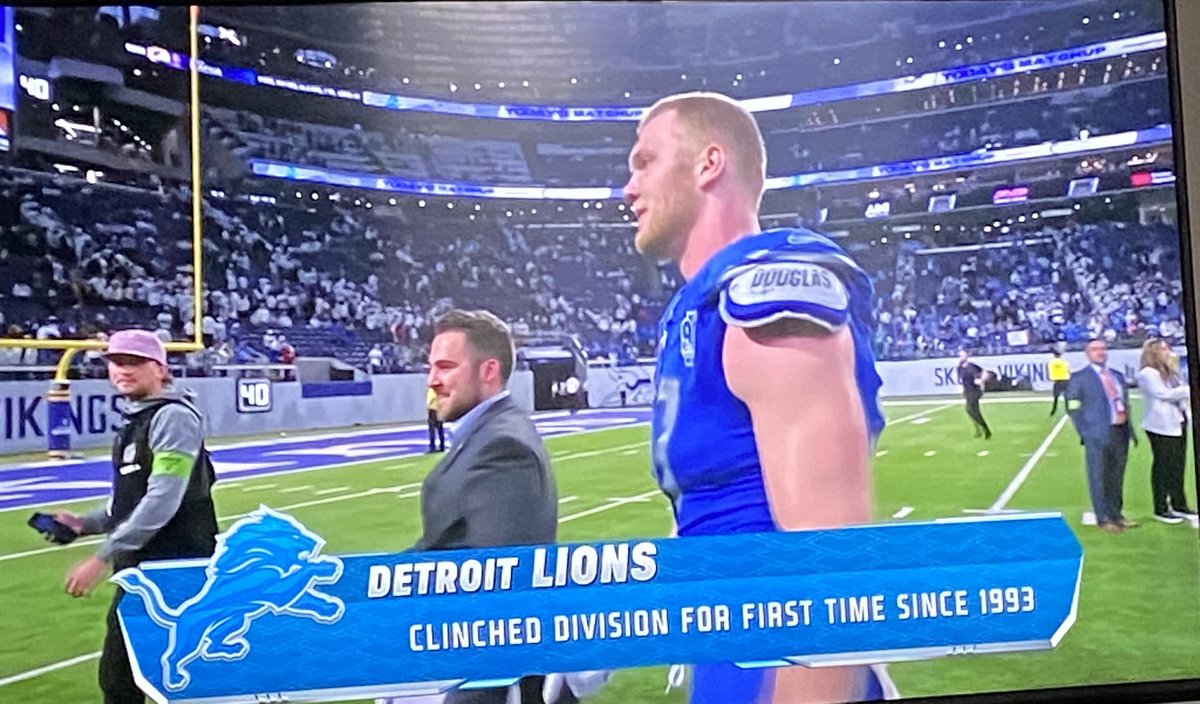 Aidan Hutchinson helped deliver Michigan’s first Big Ten Championship since 2004 and now the Lions first NFC North Title since 1993! Thank you Hutch! 〽️🦁