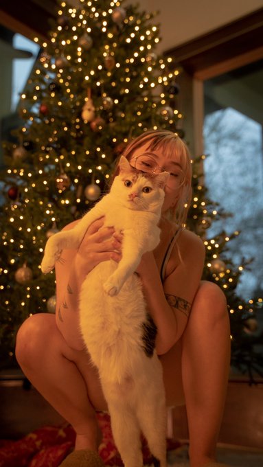 Happy Christmas Eve 🥳🥰 https://t.co/1PdAIKpxM1<a href="/tag/internationalwomansday"class="tags"><span>#internationalwomansday</span></a>