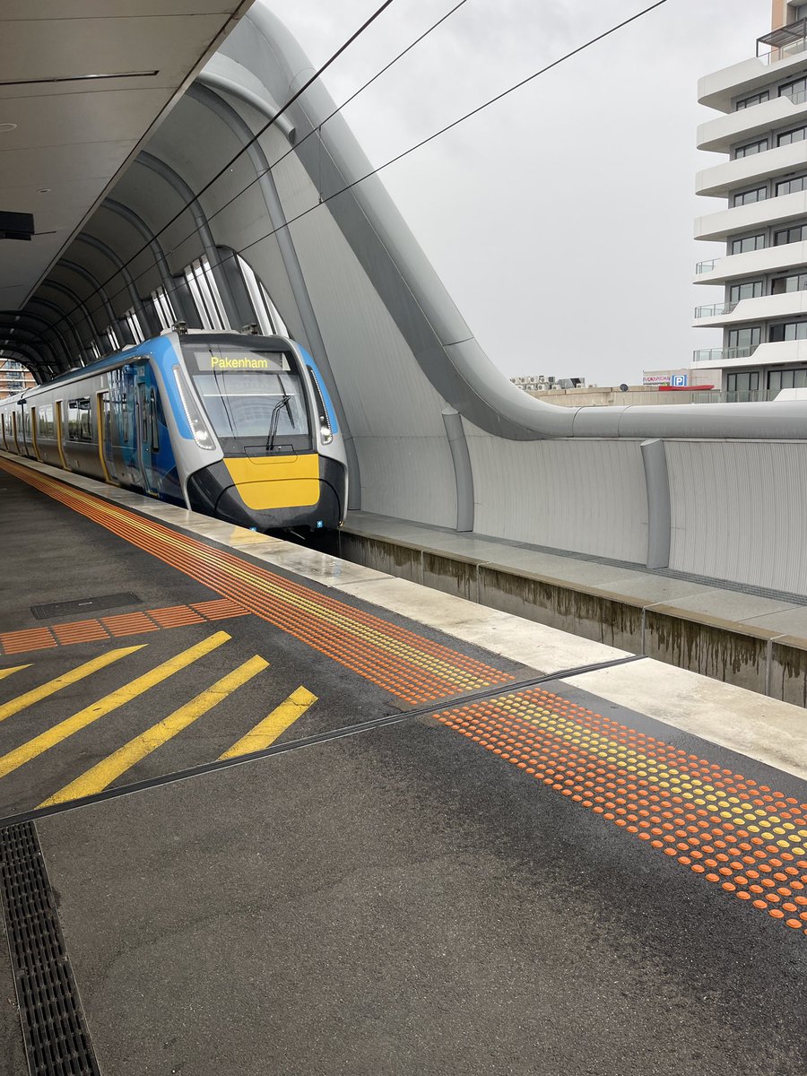 suburban_melb's tweet image. Or when the first train to Pakenham leaves Flinders at 7:45!