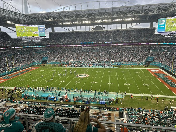 fins all the way up https://t.co/FBQXMrTp23