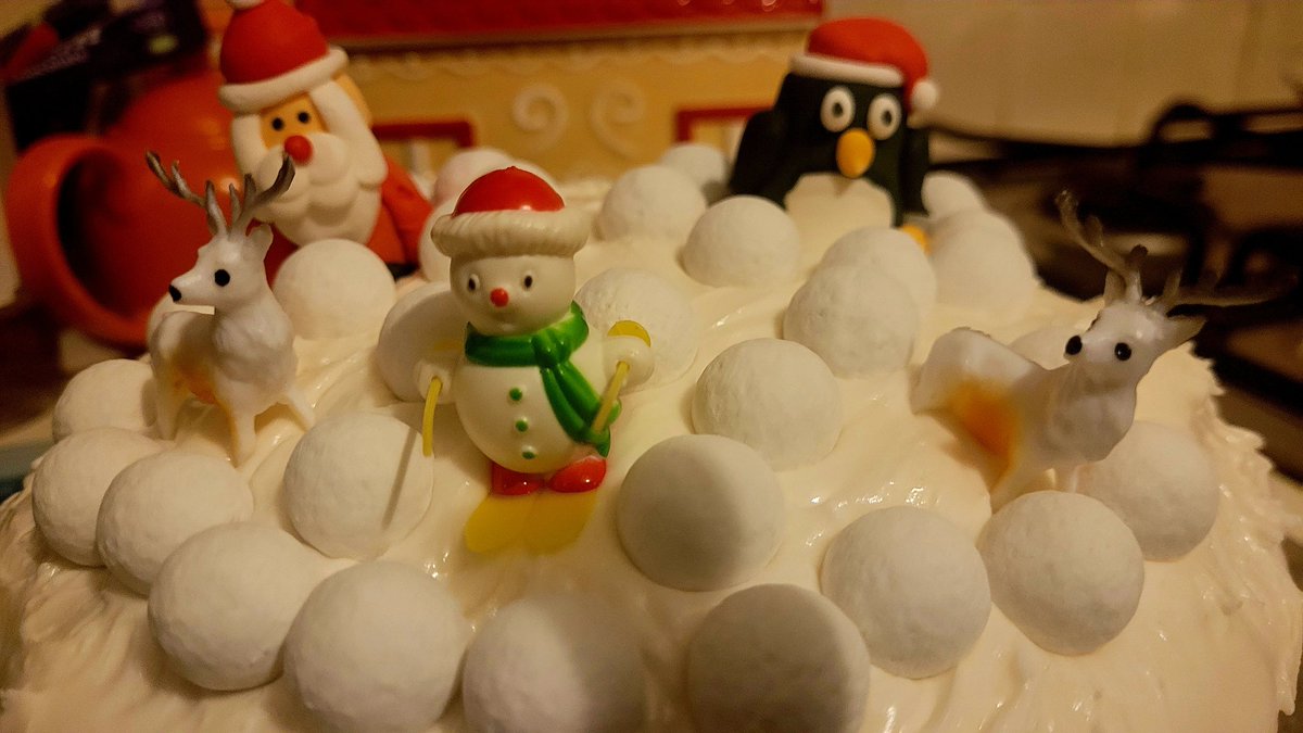 fodenlaura's tweet photo. Merry Christmas 🎅 🎄 ❤️ @LindsayOxUni https://t.co/GPVuoPjYUG