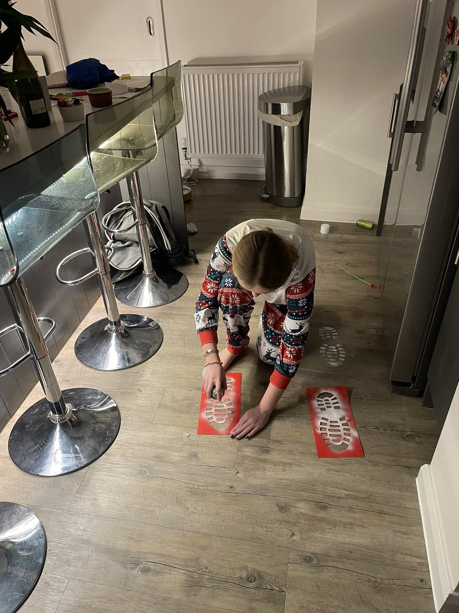 Caroline tweet media