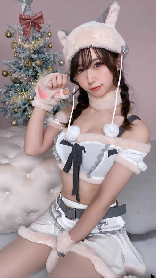 Asian girl Christmas costume